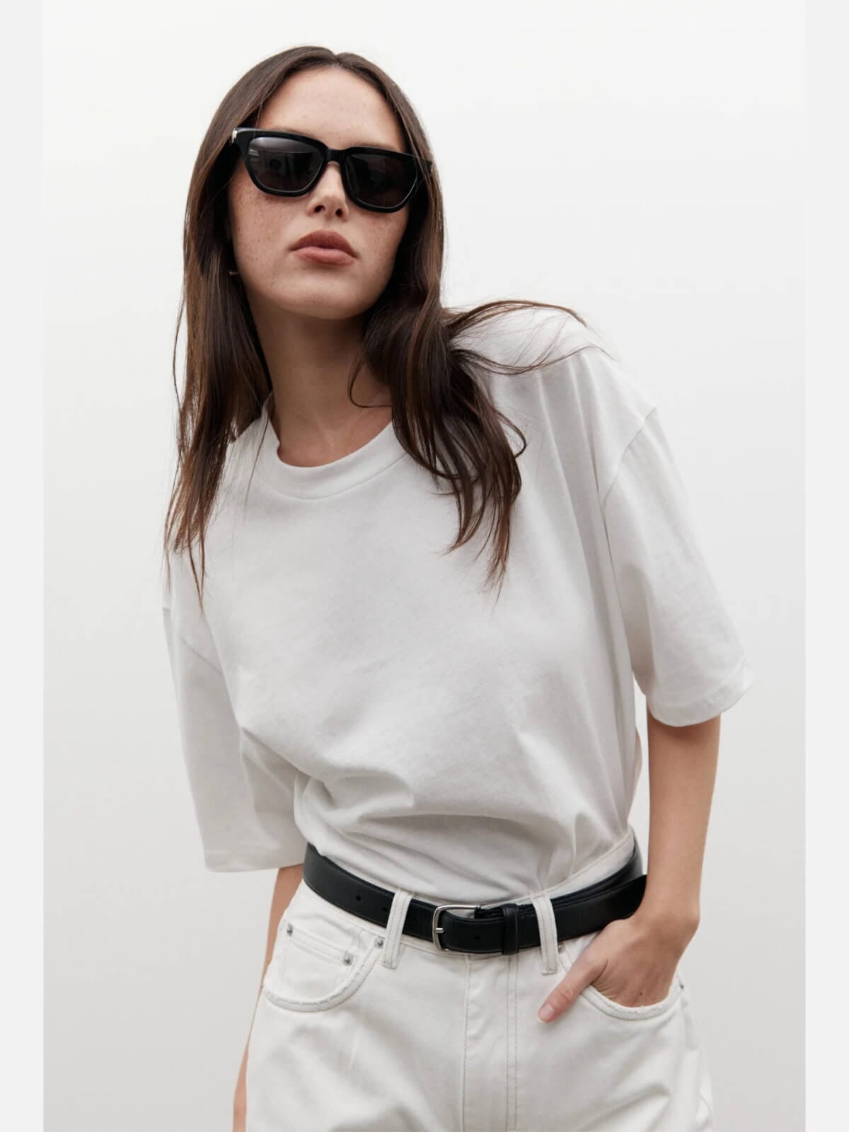 Jonas Boyfriend Tee - White Tops BAYSE