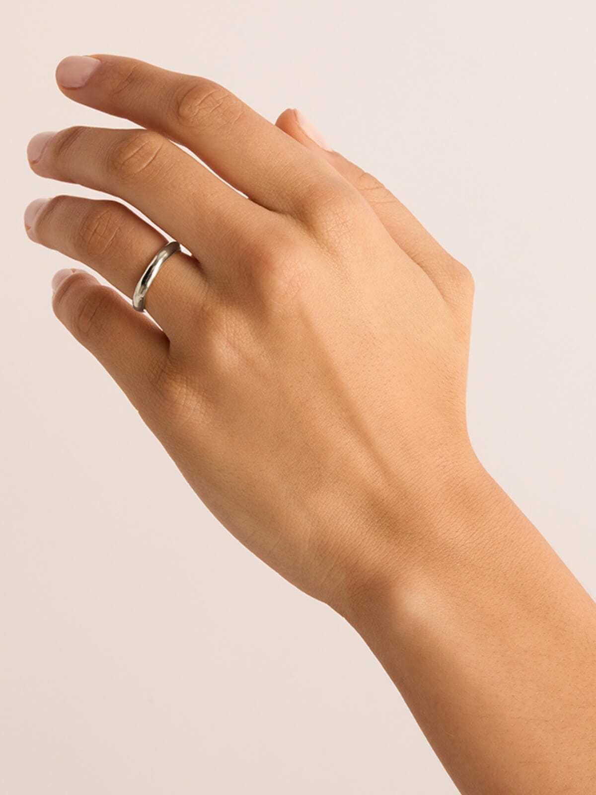 By Charlotte | Lover Ring Medium - Silver | Perlu