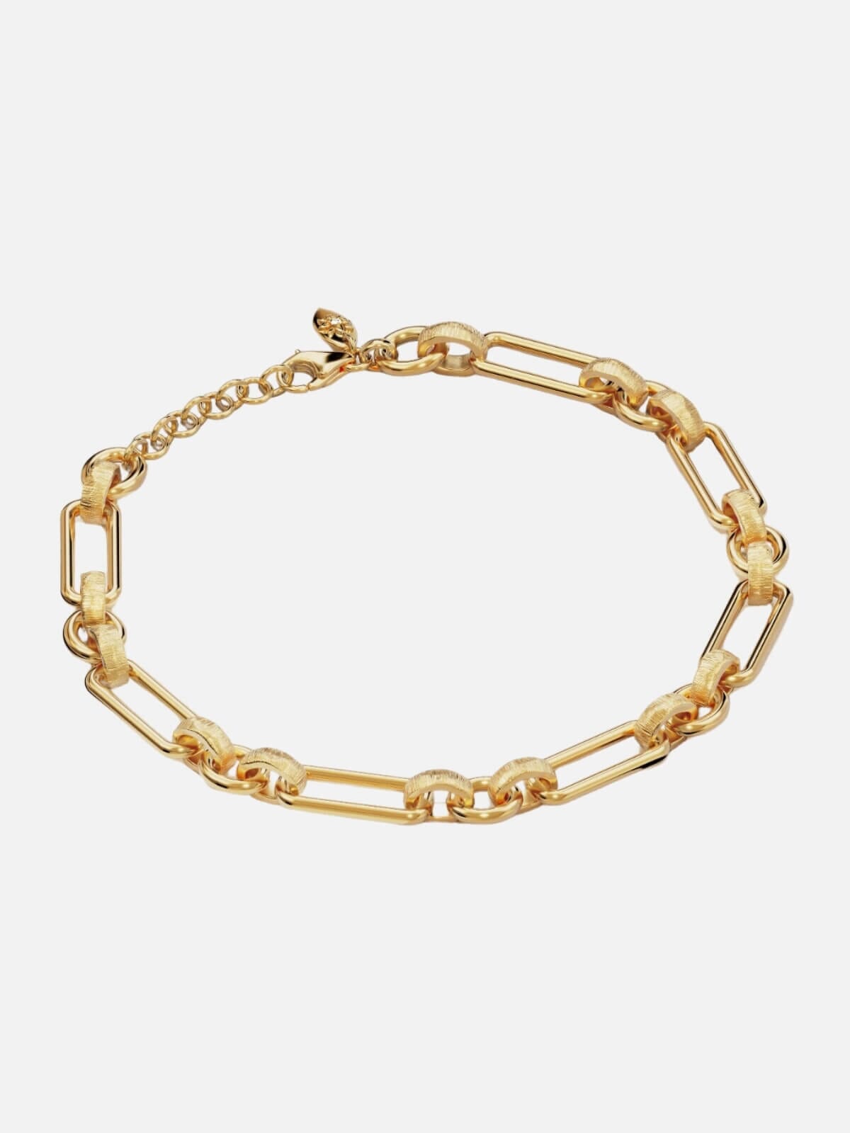 by charlotte | Shield Bracelet - 18k Gold Vermeil | Perlu