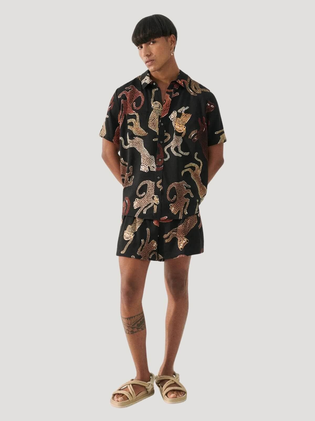 Silk Laundry | Short Sleeve Boyfriend Shirt - Jaguars Black | Perlu