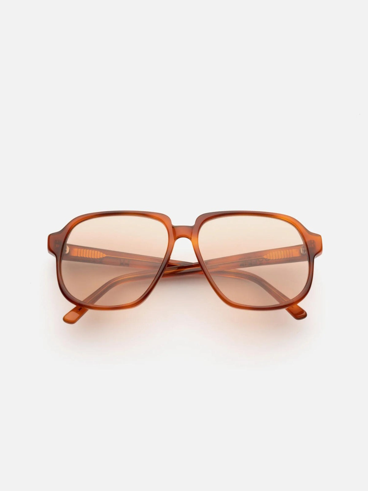 Delphine - Chestnut
