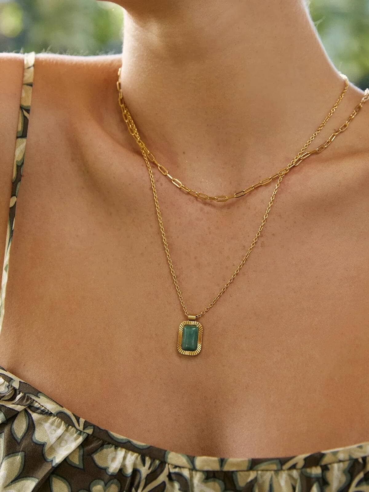 Arms Of Eve | Teo Gold Necklace - Jade | Perlu