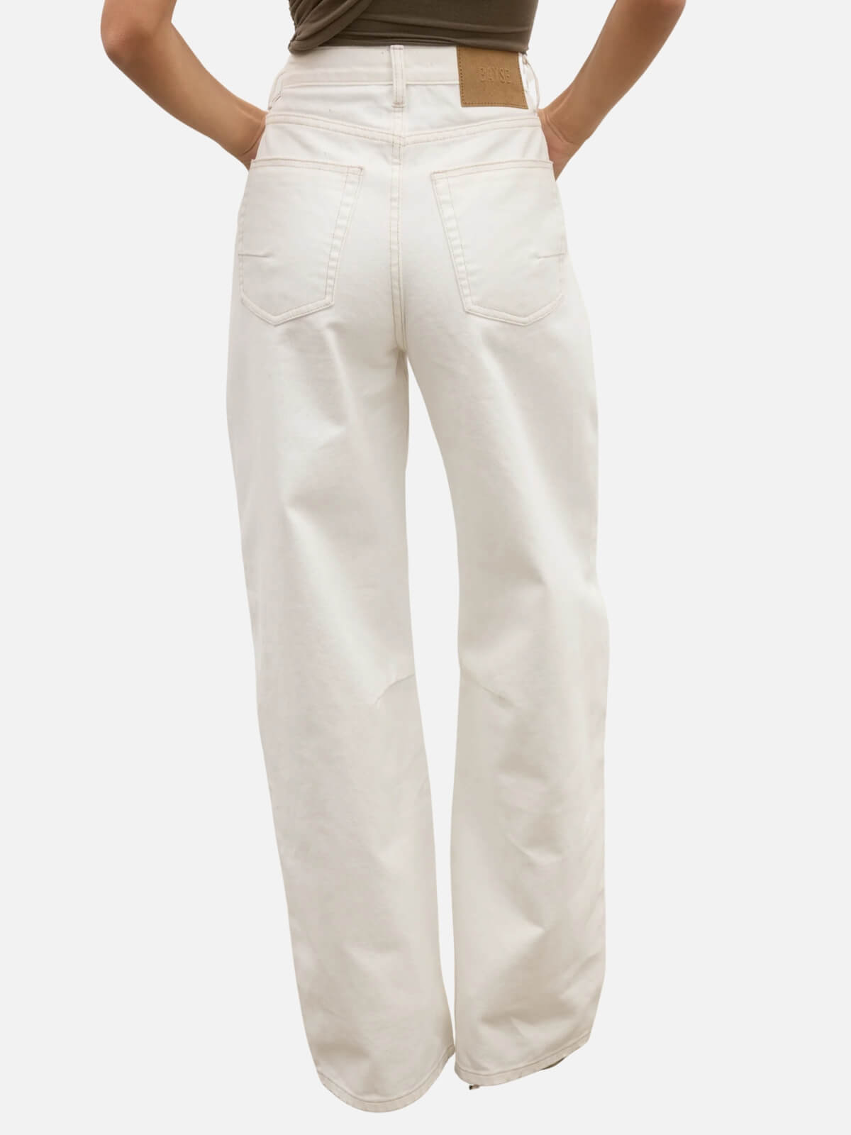 Bayse | Aston Jean - Geisha White | Perlu