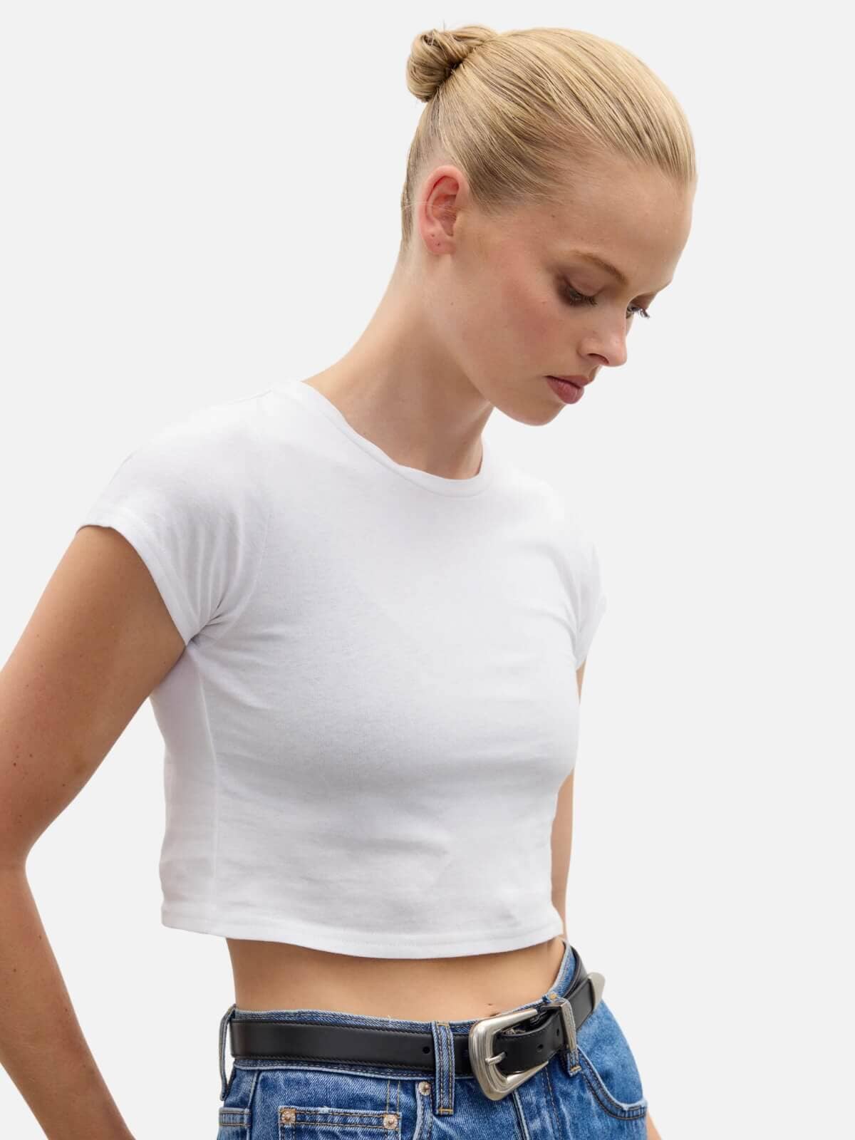 Corey Cropped T-Shirt - White Tops BAYSE 