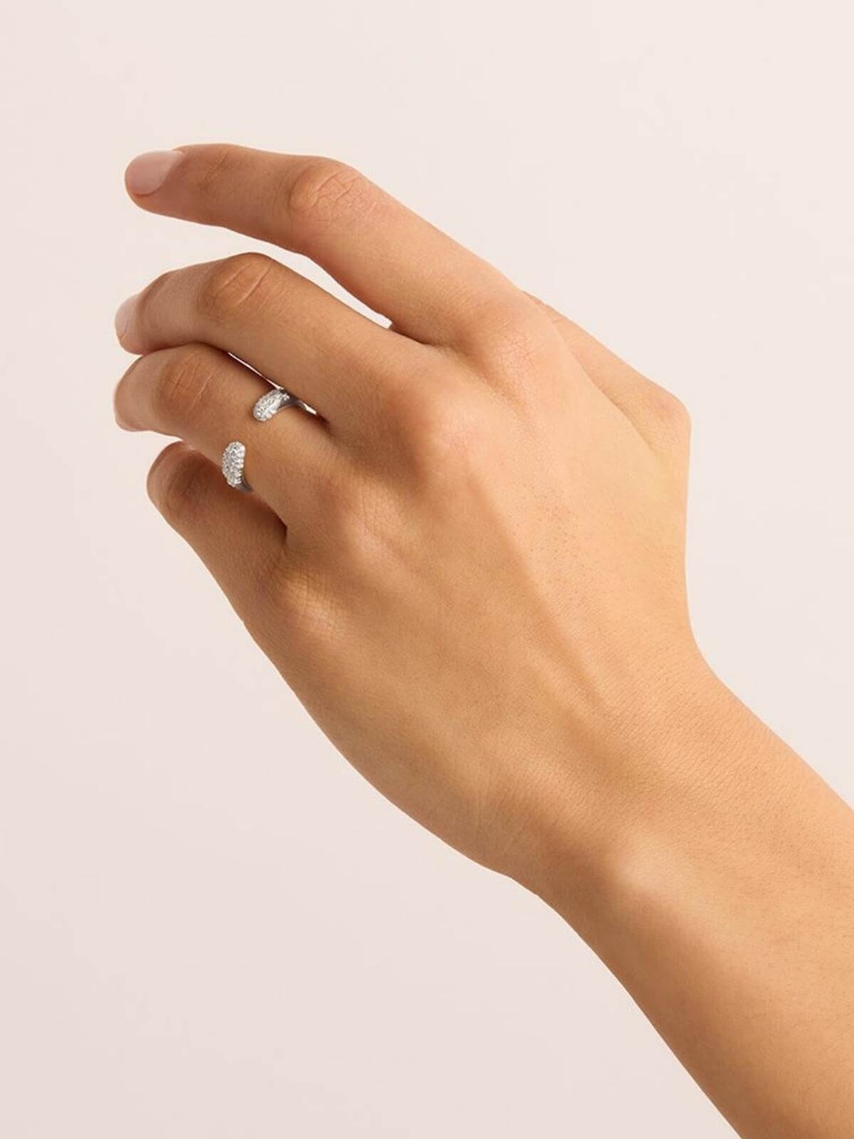 By Charlotte | Connect Deeply Ring - Silver | Perlu
