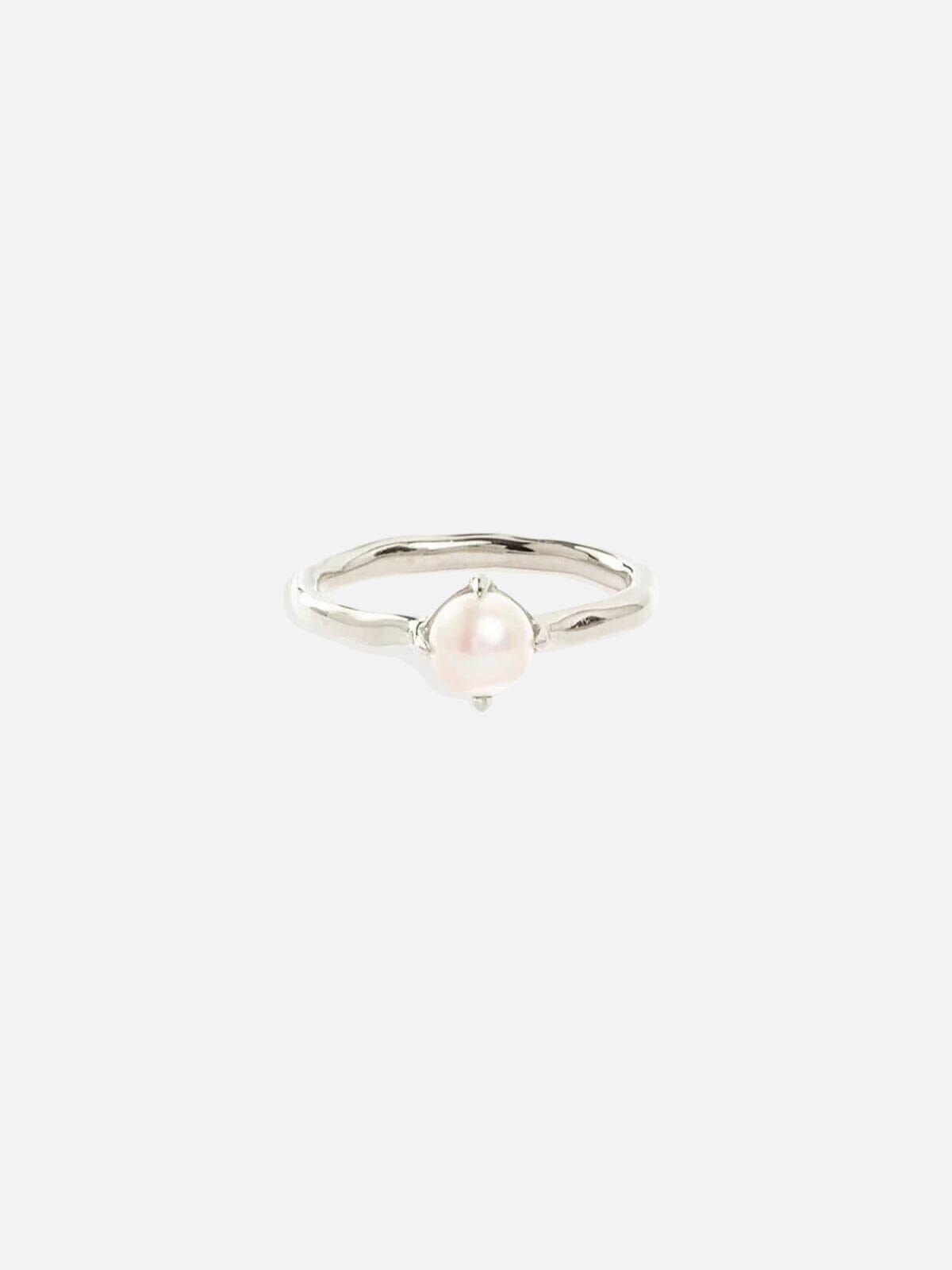 By Charlotte | Endless Grace Pearl Ring - Silver | Perlu