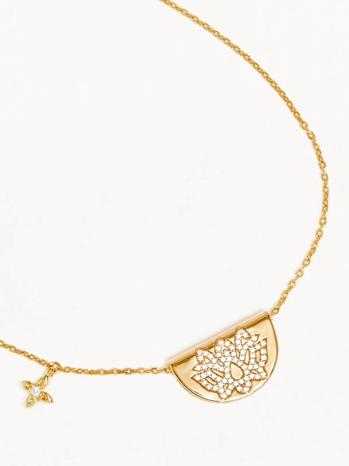 By Charlotte | Live In Light Lotus Necklace - Gold | Perlu