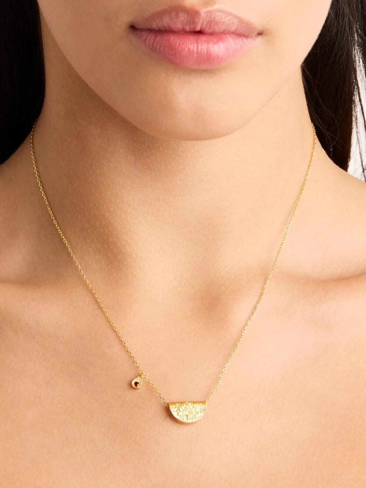 By Charlotte | Lotus Birthstone Necklace - July | Ruby - Gold | Perlu