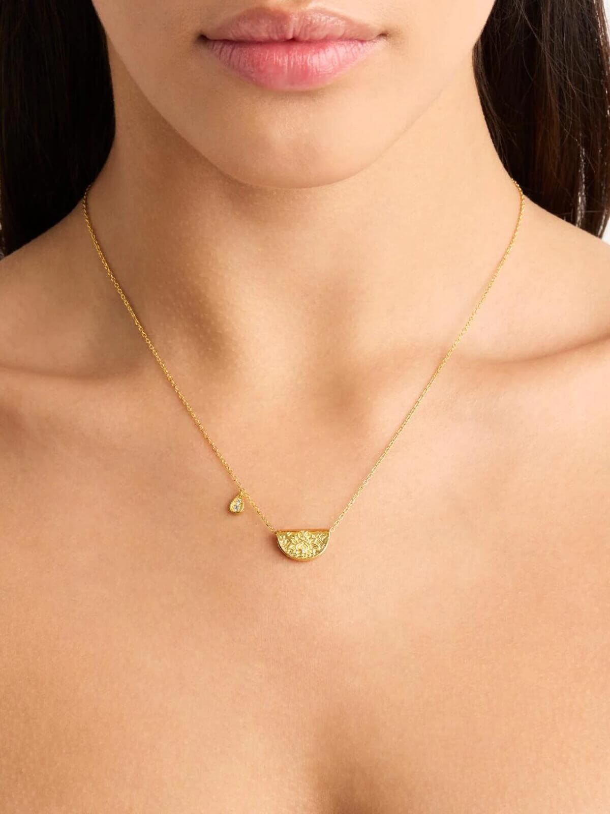 By Charlotte | Lotus Birthstone Necklace - March | Aquamarine - Gold | Perlu