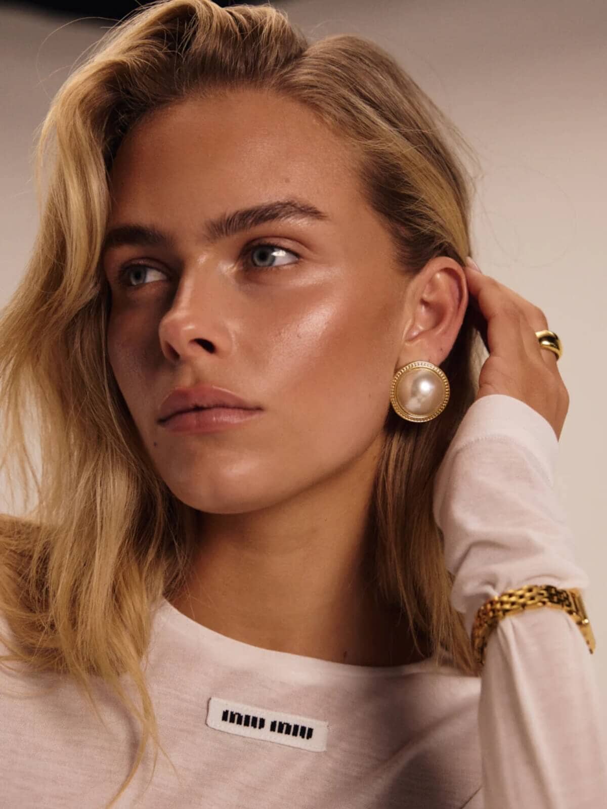 Cendre | Rue Cler Pearl Earrings - Gold | Perlu