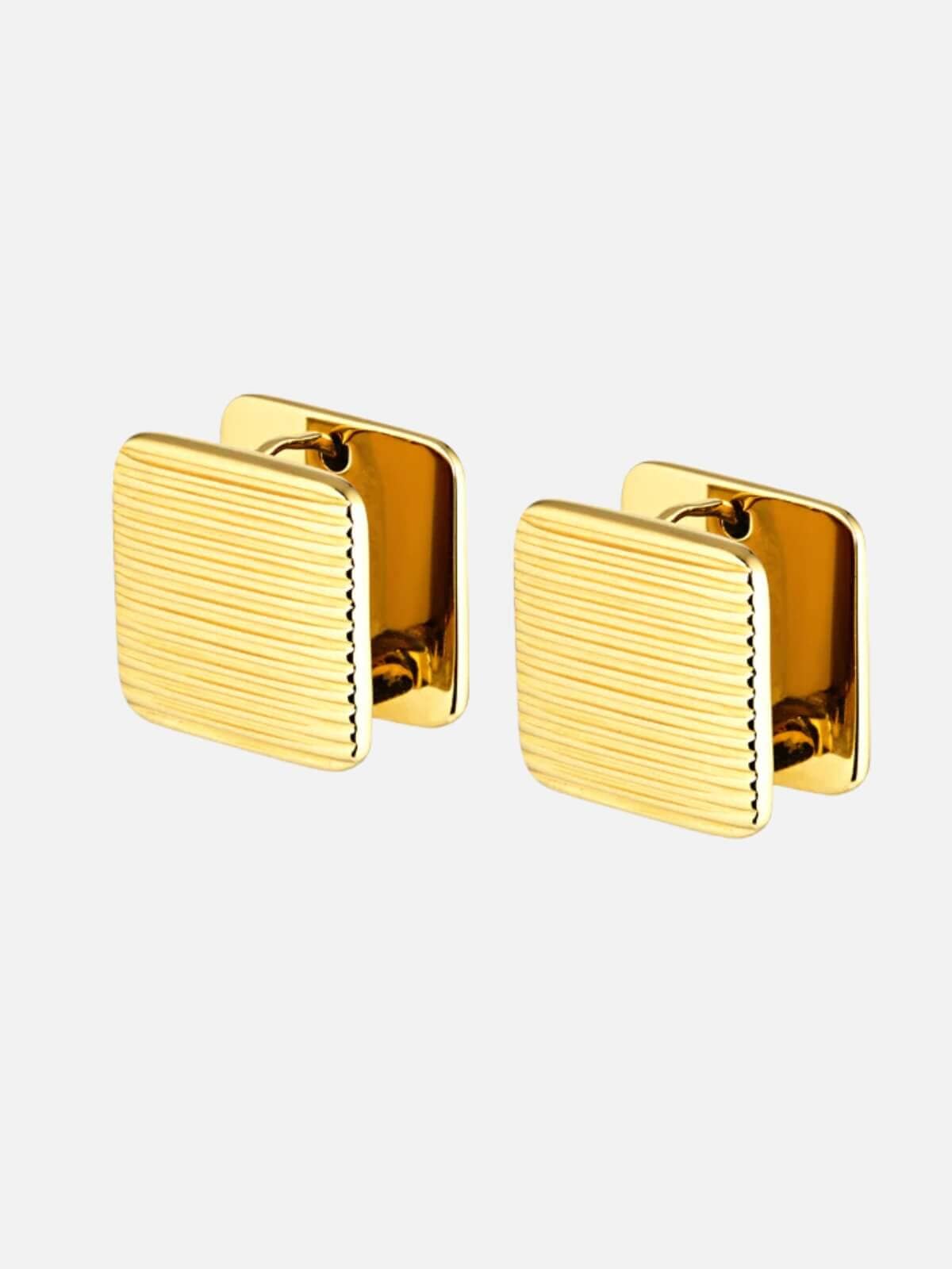 Cendre | Willia Huggie Earrings - Gold | Perlu