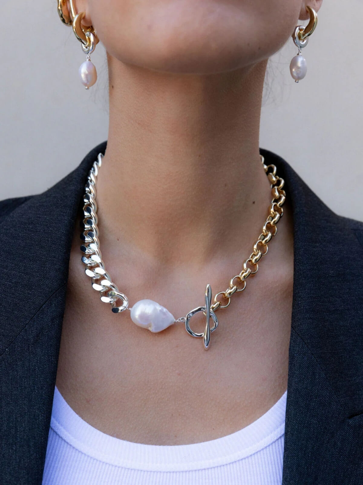 Amalgamated Pearl Statement Necklace: Freshwater Pearl