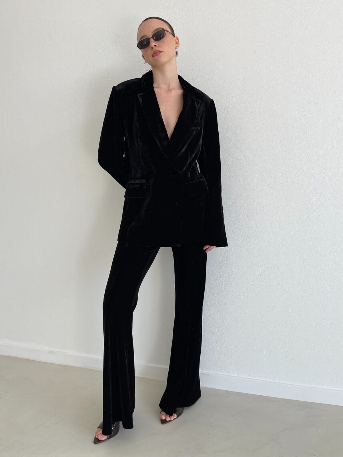 Alistair Velvet Blazer - Black Coats & Jackets Hansen and Gretel 