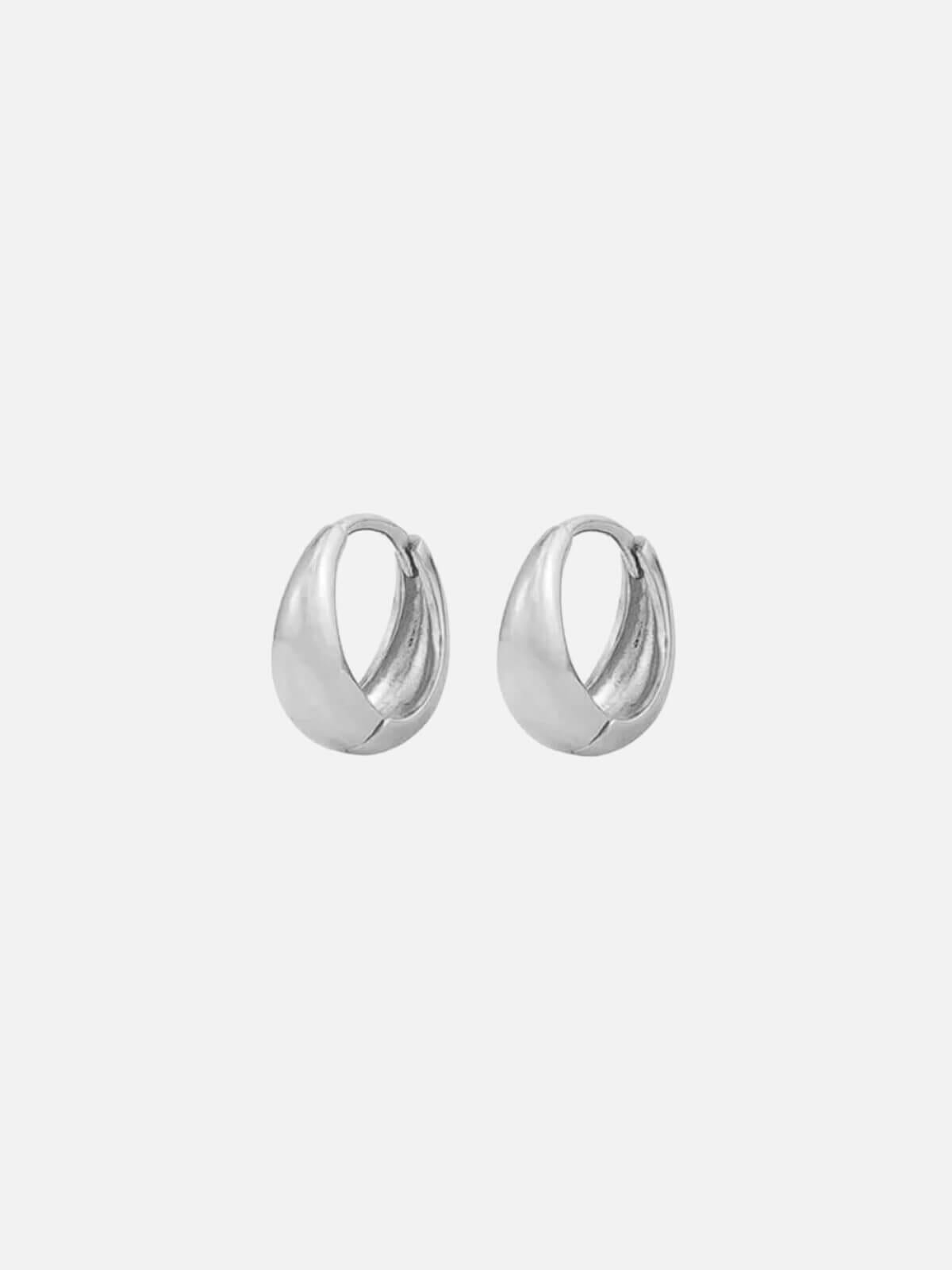 Cathy Sleepers - Silver Earrings Jolie & Deen 