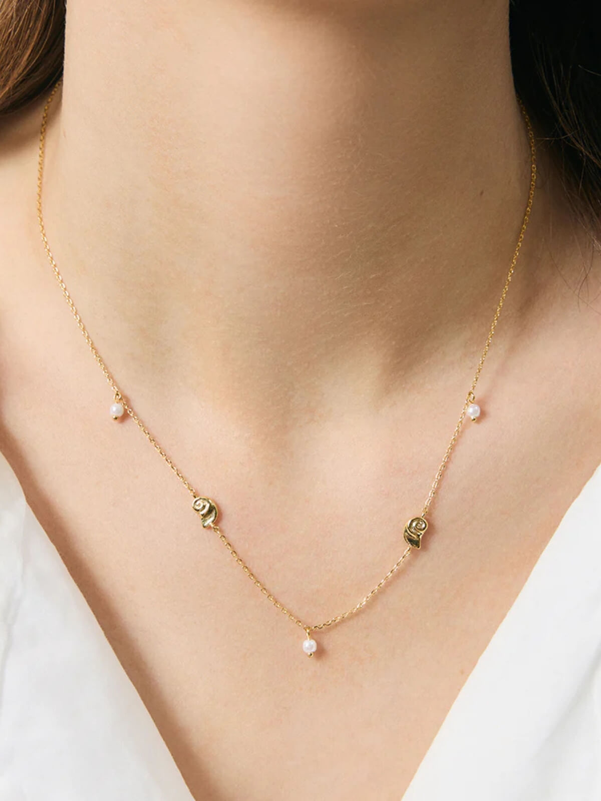 Shell & Pearl Necklace - Gold