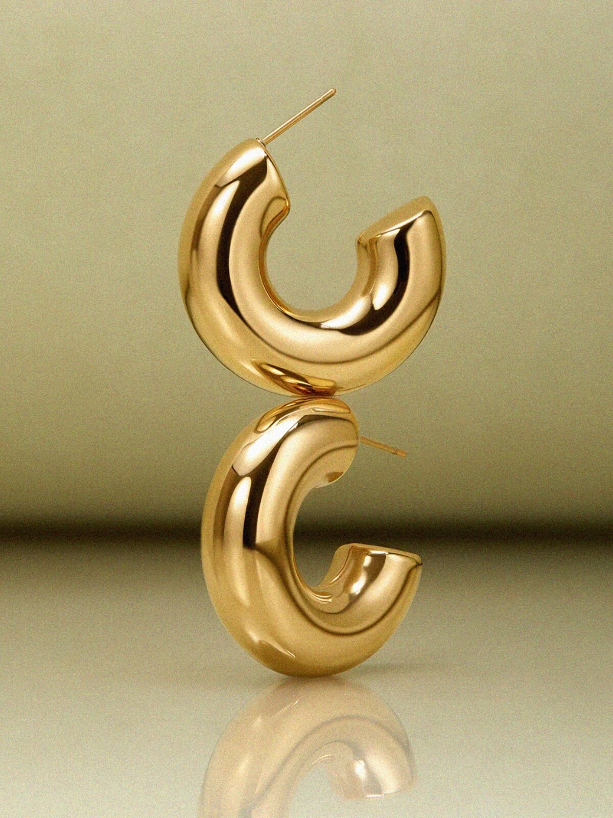 Noemi Hoops- Gold