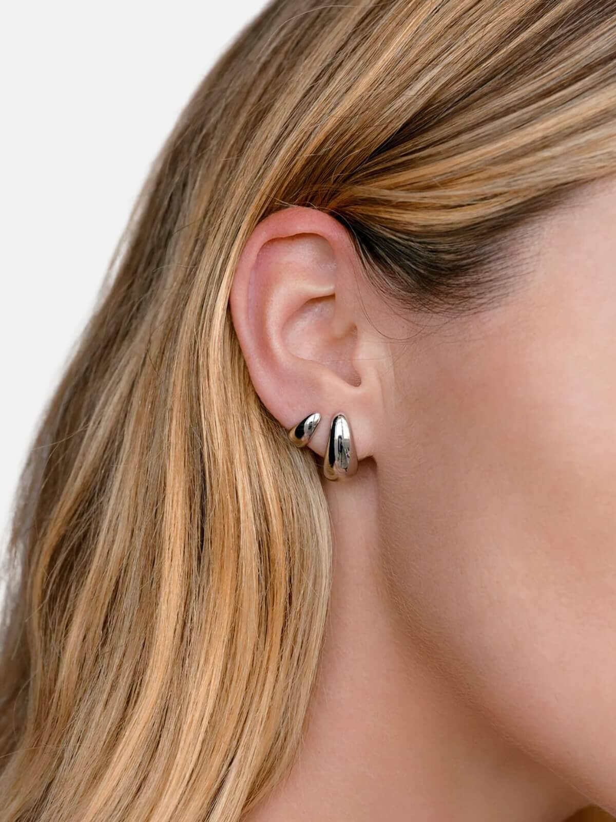 Luv AJ | The Classic Claw Hoops Set - Silver | Perlu
