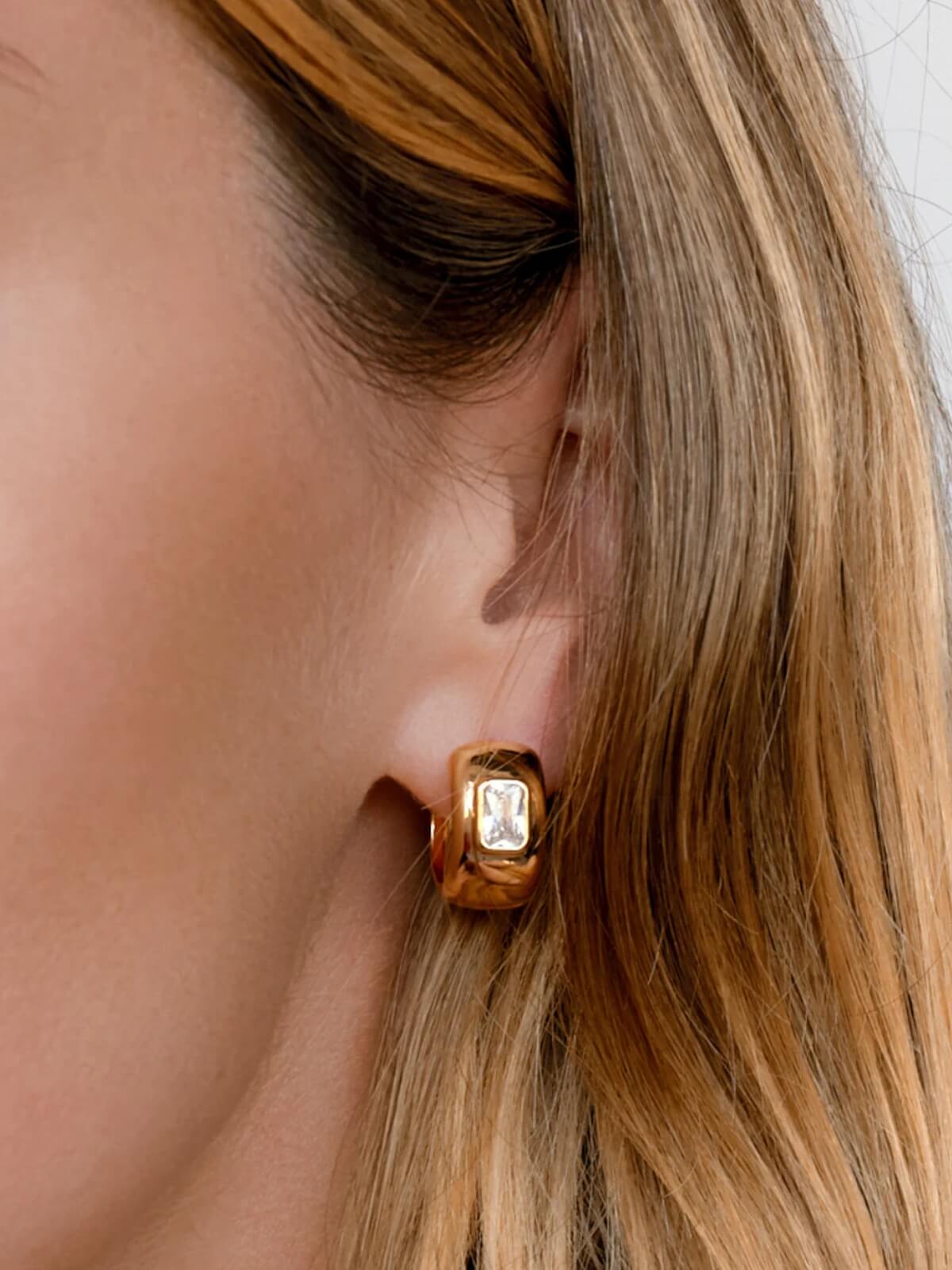 The Emerald Bezel Stone Huggies - Gold