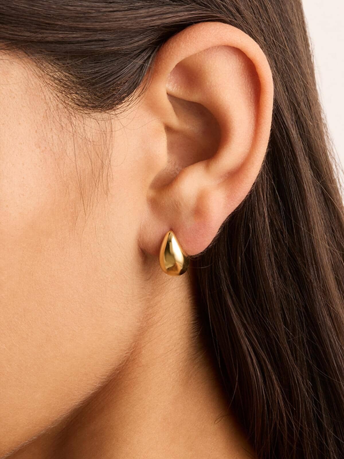 By Charlotte | Made of Magic Small Earrings - Gold | Perlu