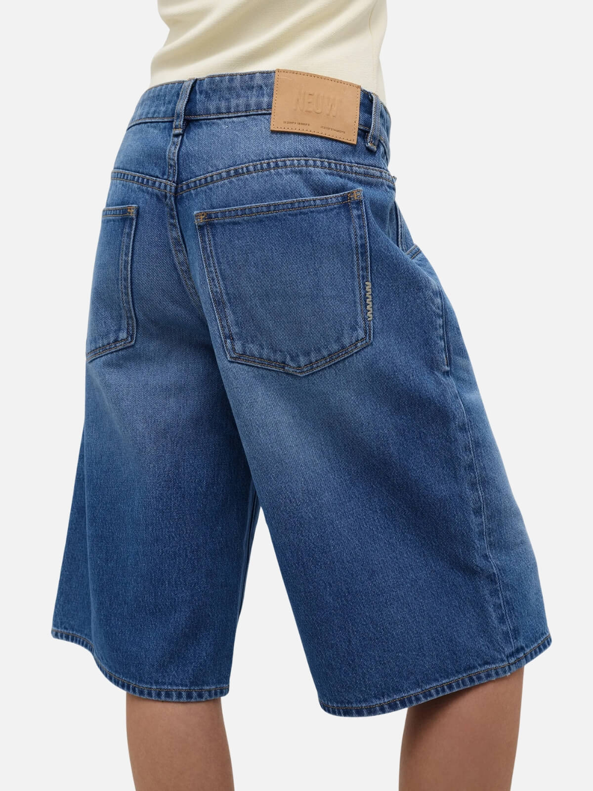 Sara Jort - Mesmerise