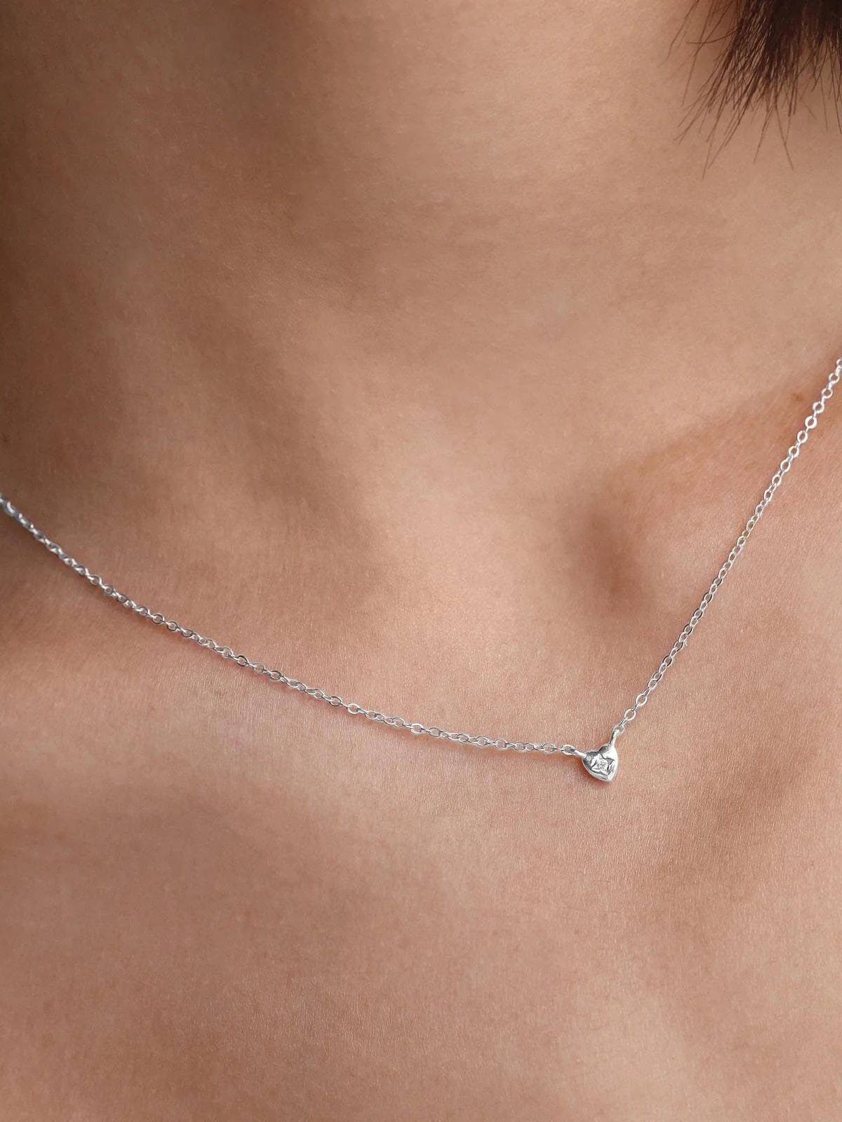 Saint Valentine | Mini Heart Necklace - Silver | Perlu