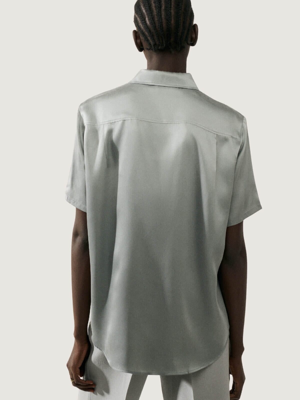 Silk Laundry | Short Sleeve Boyfriend Shirt - Moon | Perlu