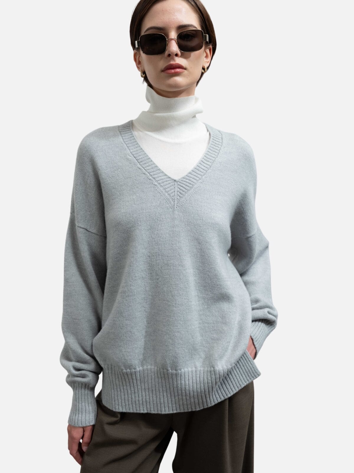 Viktoria & Woods | Birmingham V Knit - Light Grey Marle | Perlu