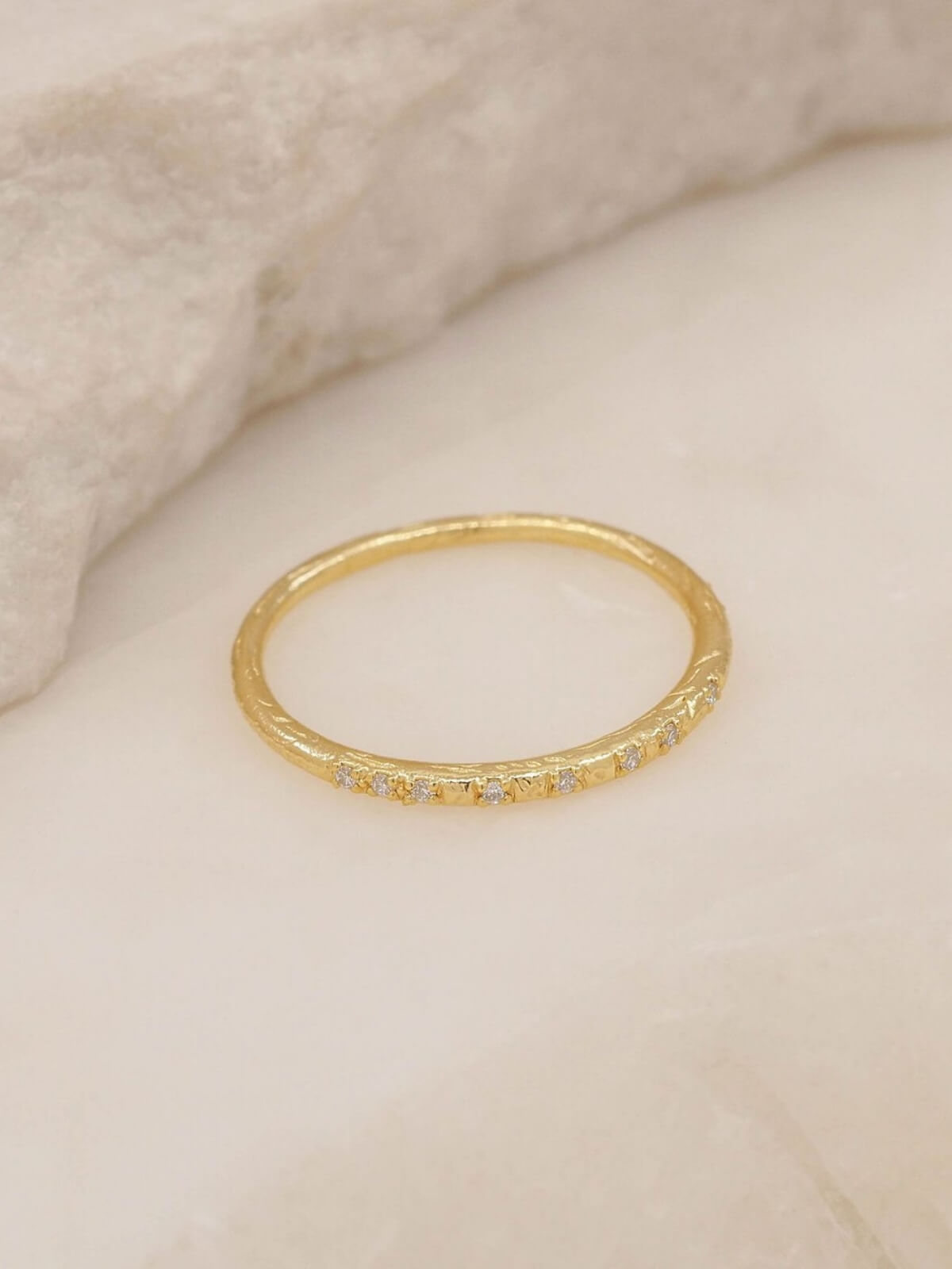 By Charlotte | Illuminate Ring - Gold | Perlu