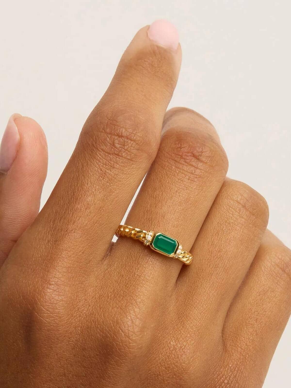 By Charlotte | Strength Within Ring - Gold | Perlu